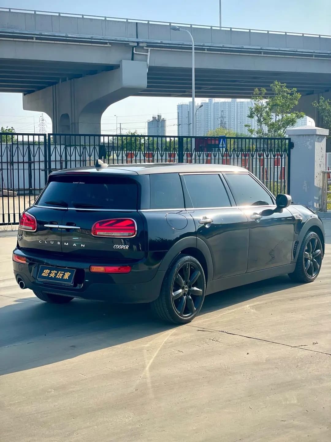 MINI CLUBMAN 2022 г. 37113 км. — фото 4