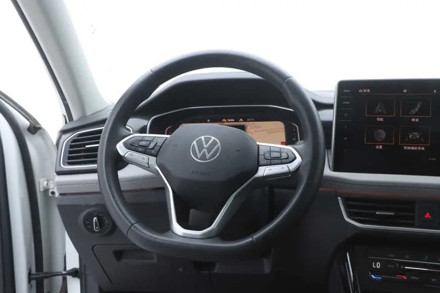 Volkswagen Tayron 2023 г. 77347 км. — фото 6