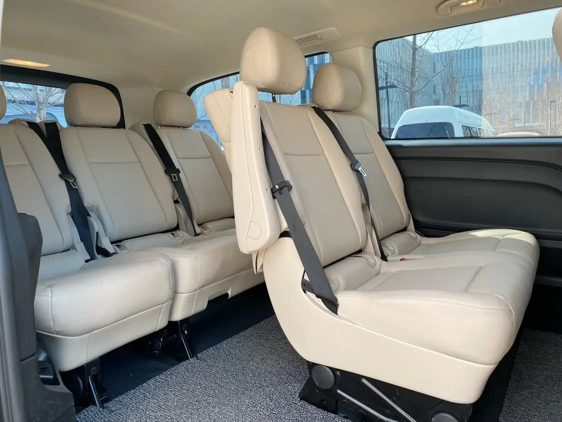 Mercedes-Benz Vito 2024 г. 4000 км. — фото 15