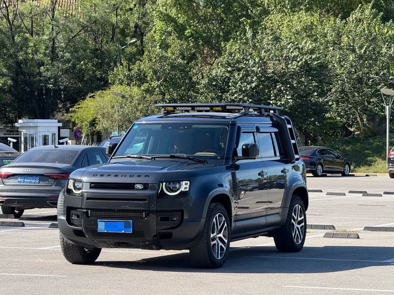 Land Rover Guard 2024 г. 55040 км. — фото 8
