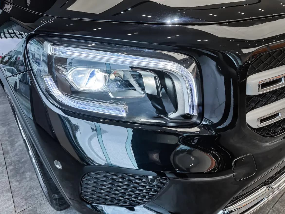 Mercedes-Benz GLB 2023 г. 33110 км. — фото 11