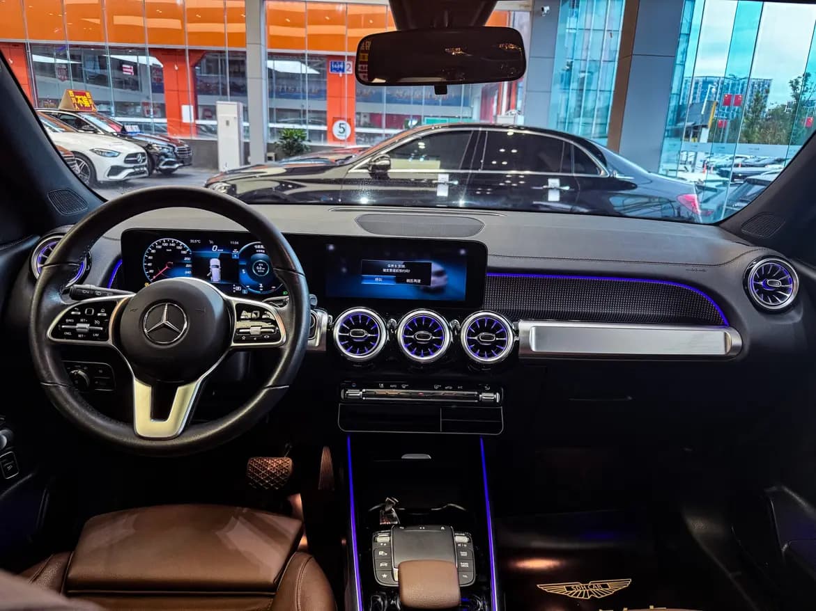 Mercedes-Benz GLB 2023 г. 33110 км. — фото 17
