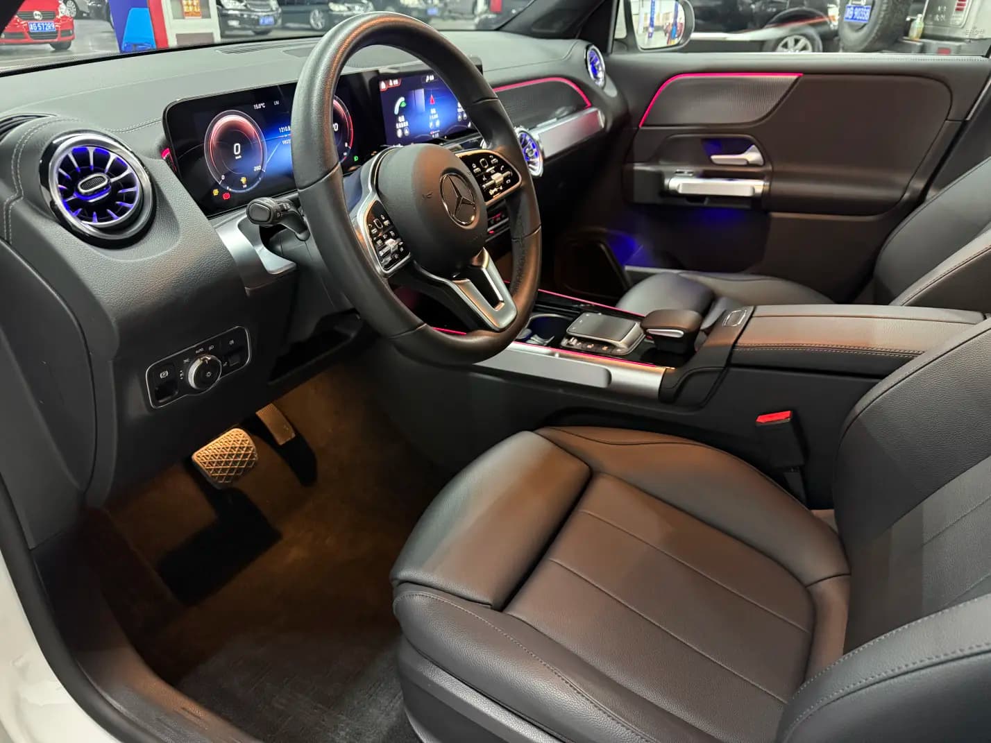 Mercedes-Benz GLB 2022 г. 98111 км. — фото 7