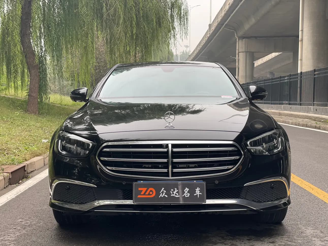 Mercedes-Benz E-Class 2022 г. 59047 км. — фото 2