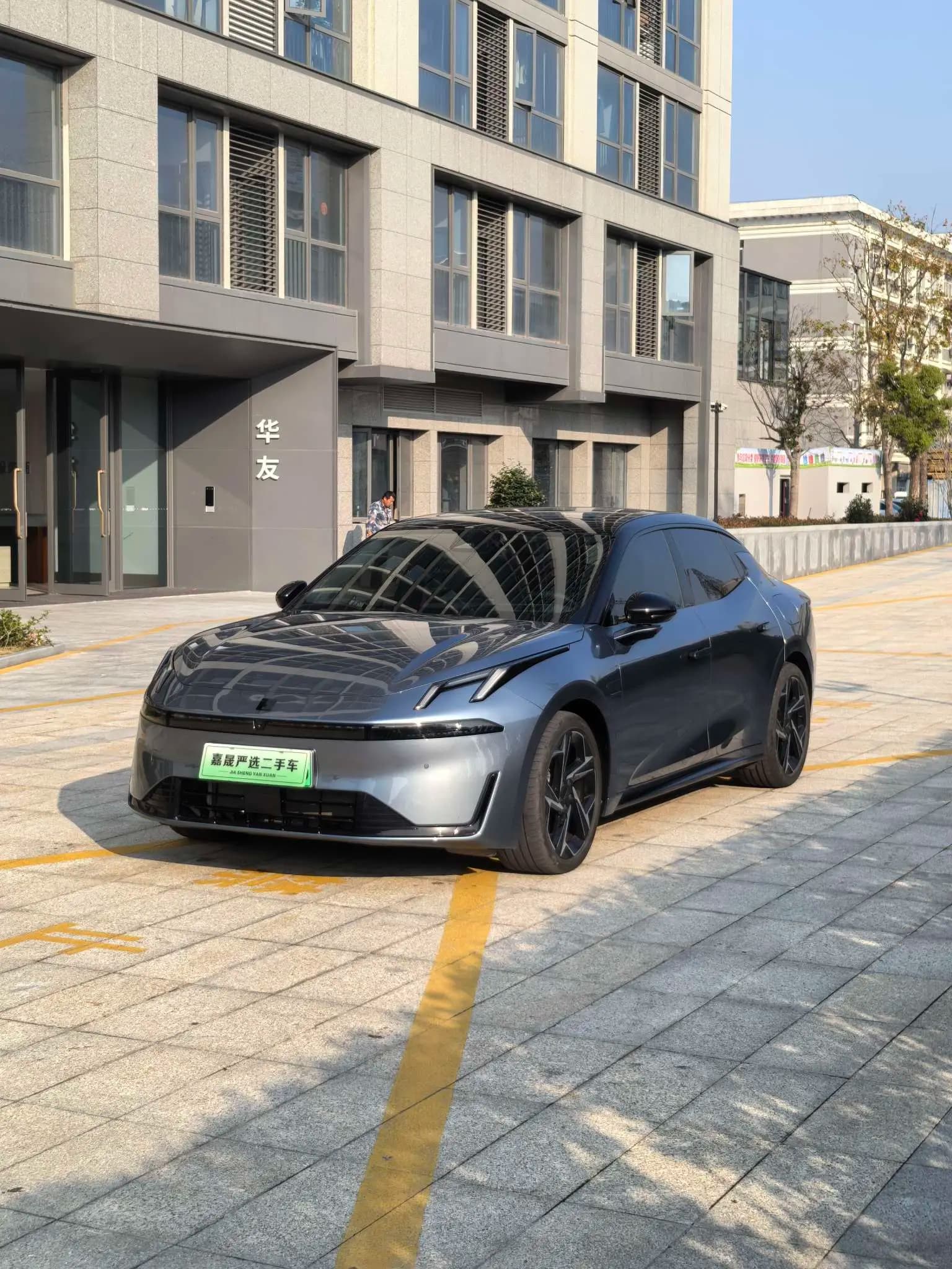 Lynk & Co 07 EM-P 2024 г. 15100 км.