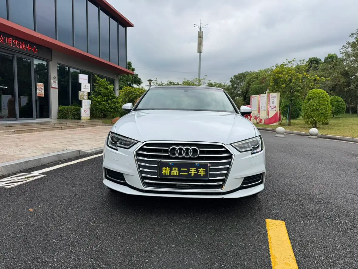 Audi A3 2021 г. 52089 км. — фото 2