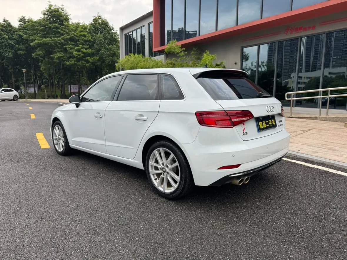 Audi A3 2021 г. 52089 км. — фото 5