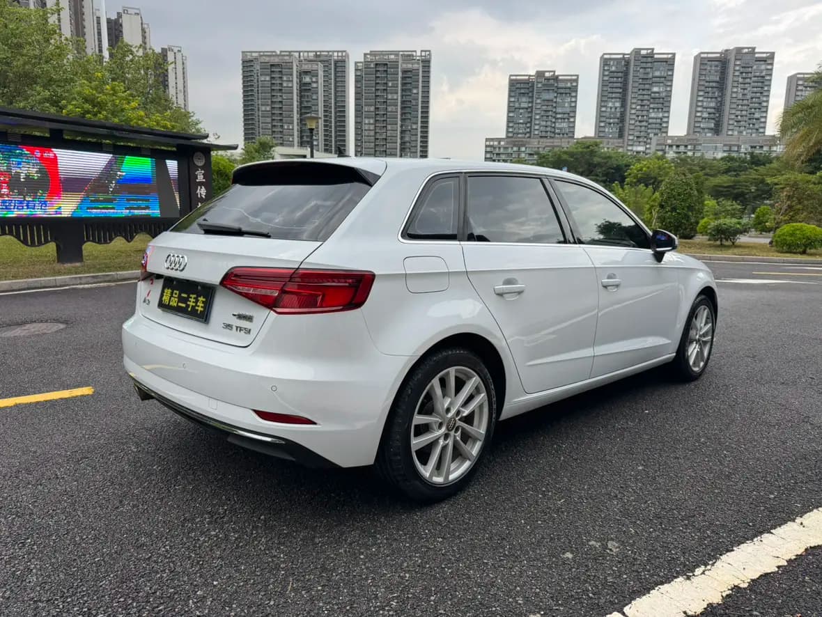 Audi A3 2021 г. 52089 км. — фото 7