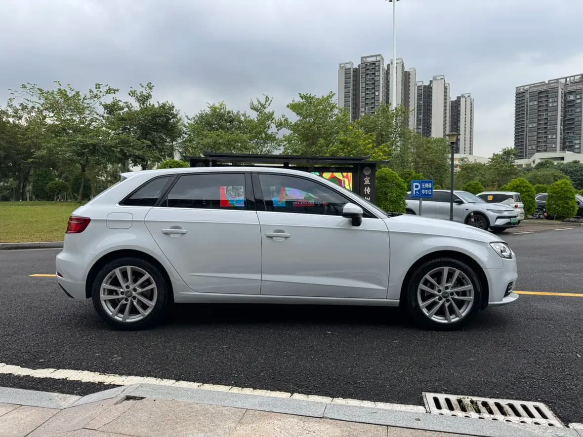 Audi A3 2021 г. 52089 км. — фото 8