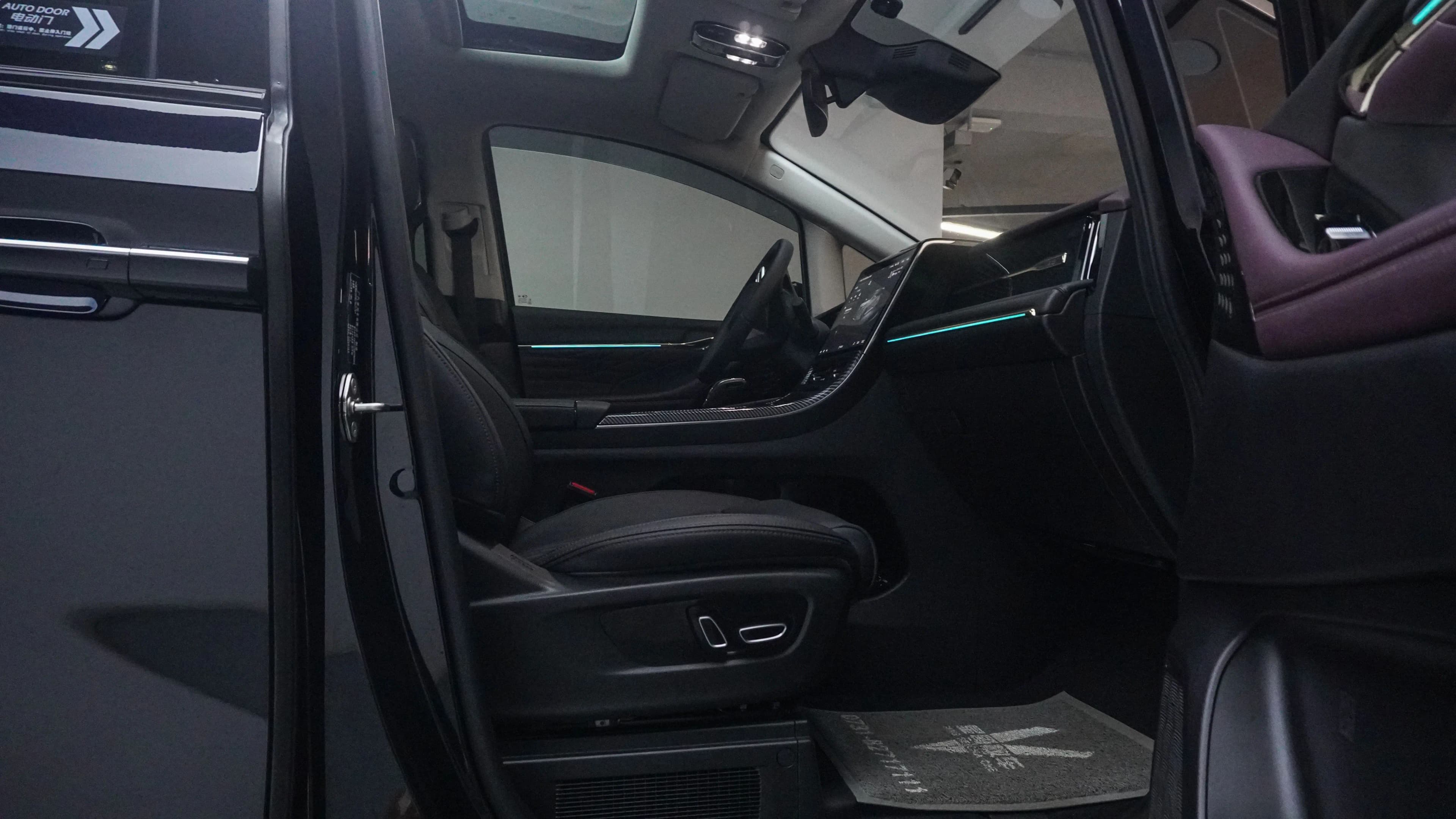 GAC Trumpchi M8 2025 г. 14085 км. — фото 28