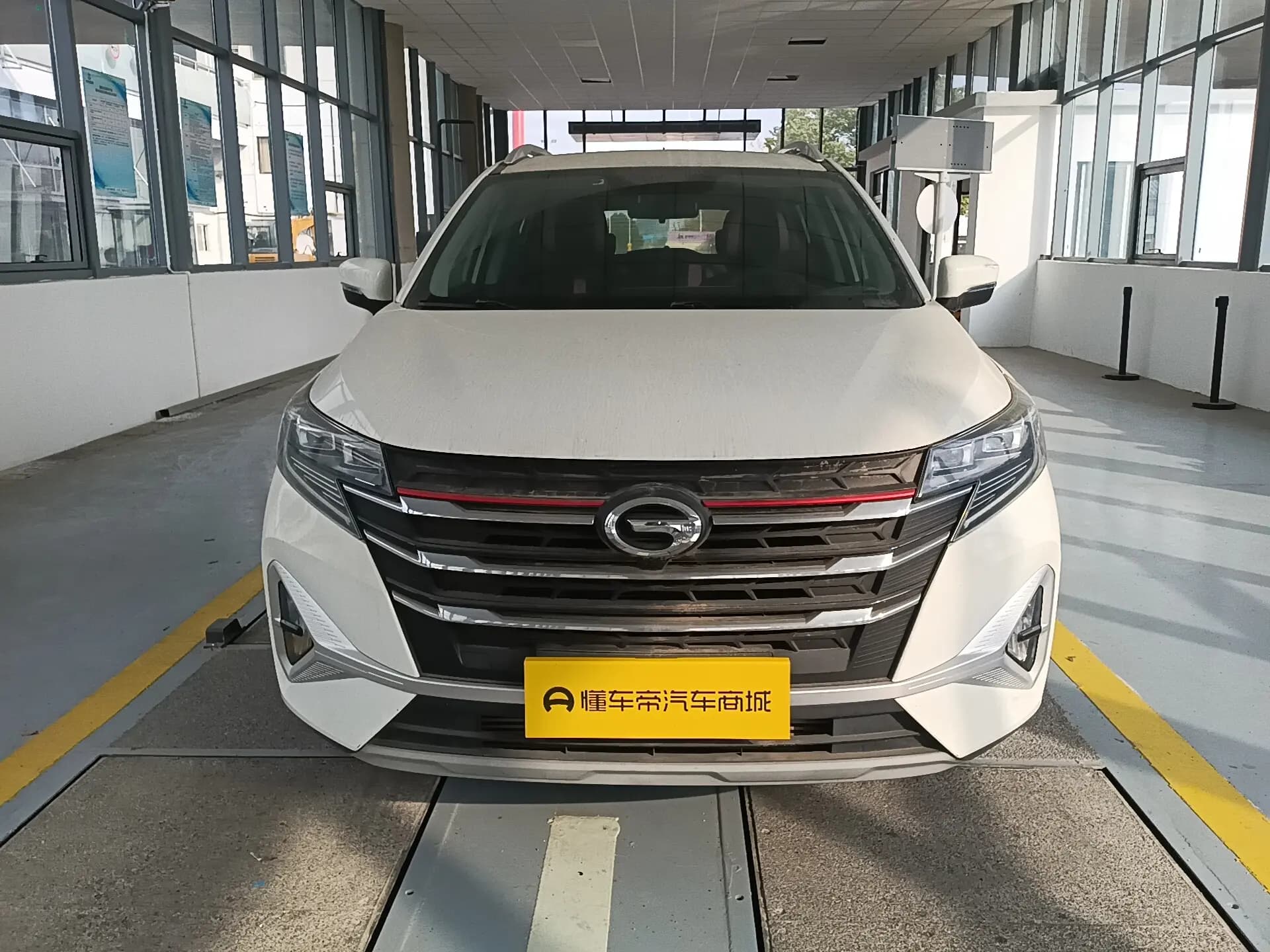 GAC Trumpchi GS3 2022 г. 16189 км. — фото 2