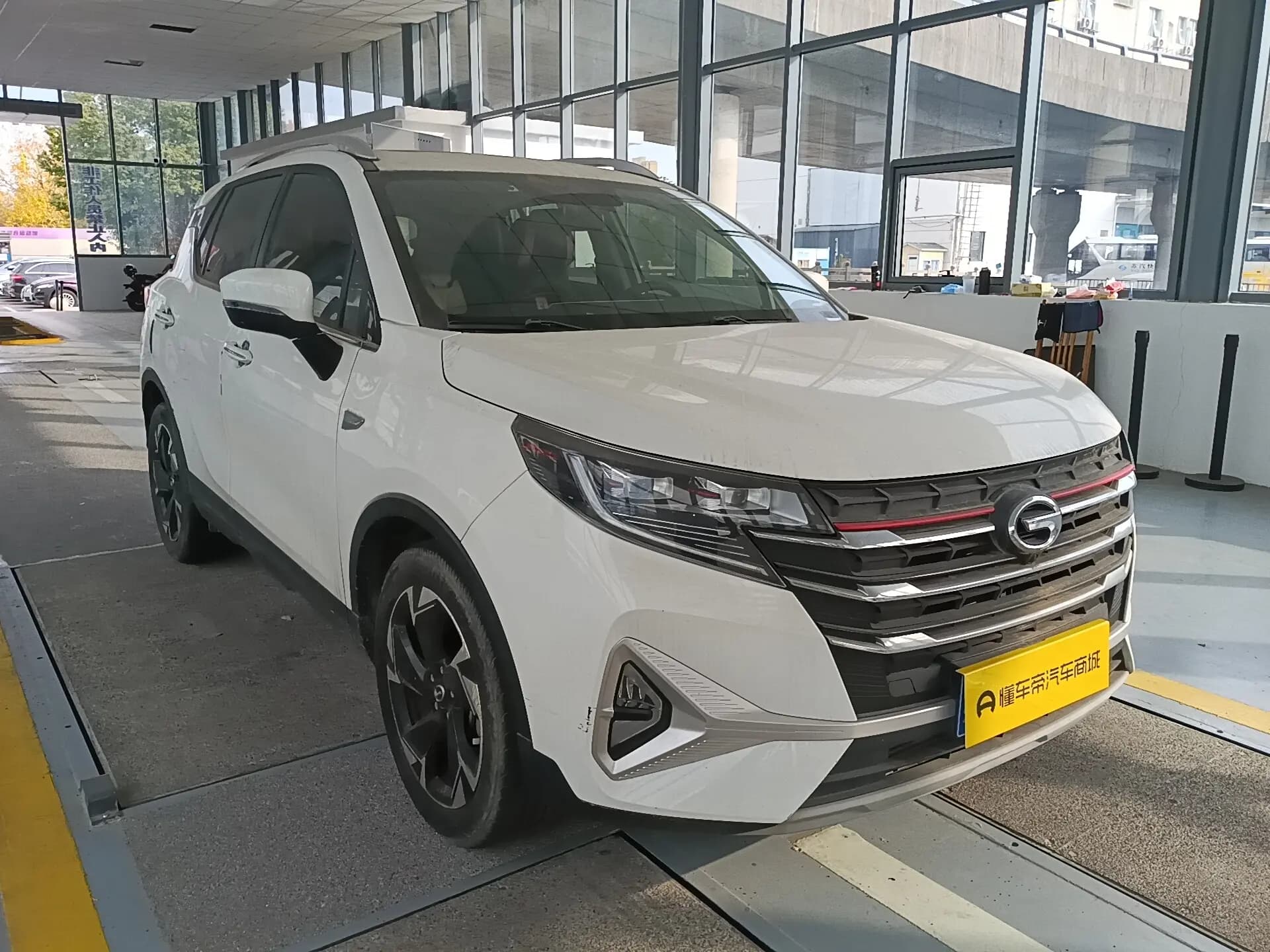 GAC Trumpchi GS3 2022 г. 16189 км. — фото 3