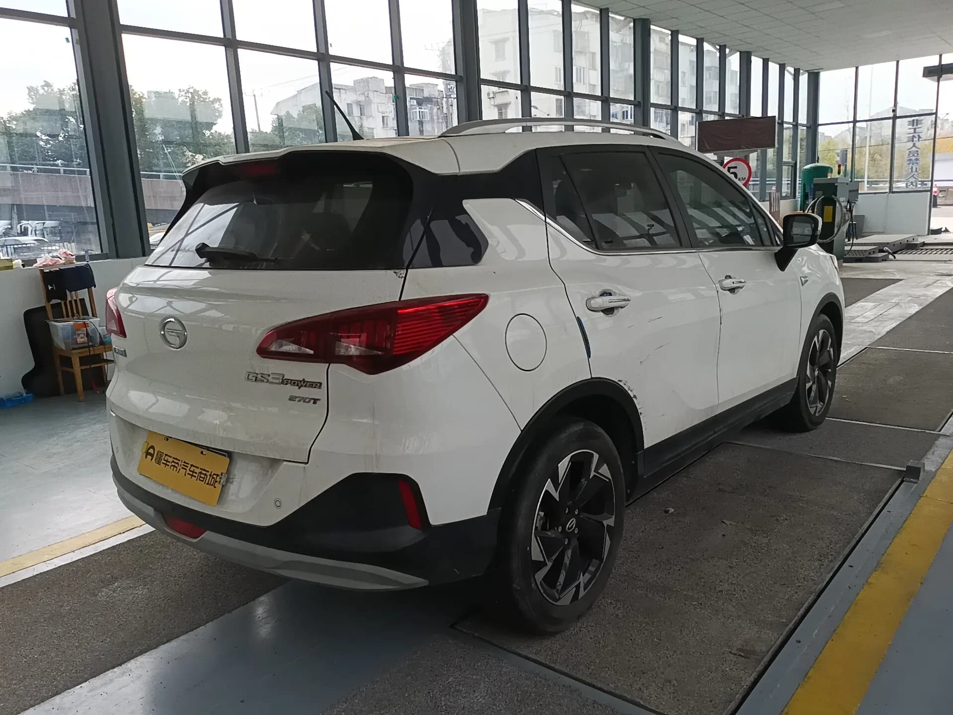 GAC Trumpchi GS3 2022 г. 16189 км. — фото 4