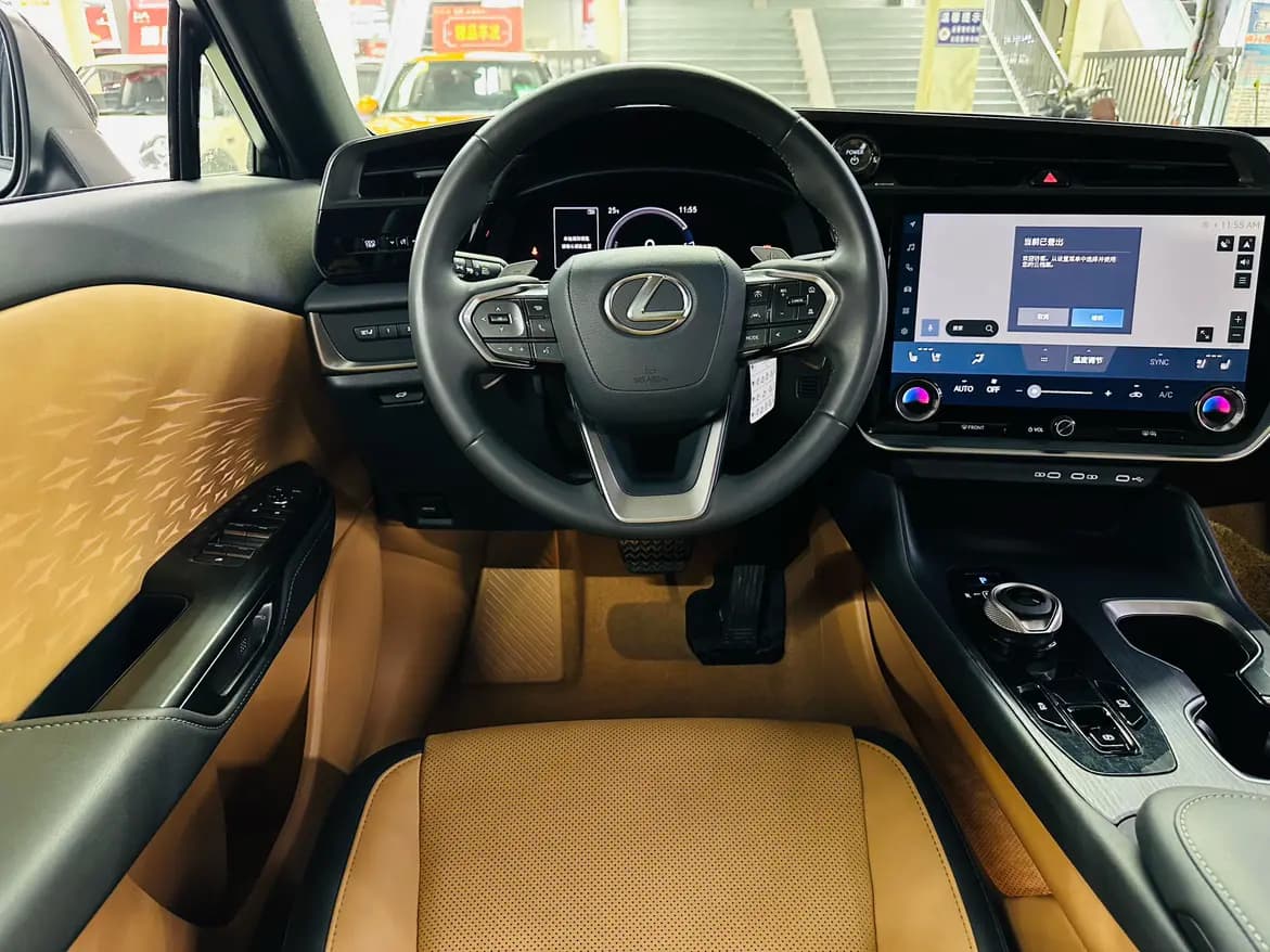 Lexus RZ 2023 г. 45790 км. — фото 23