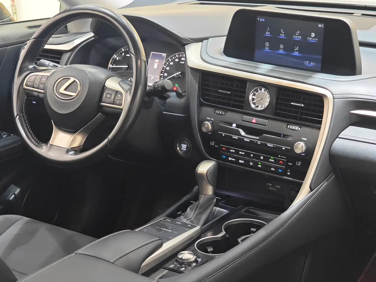 Lexus RX 2022 г. 88084 км. — фото 9