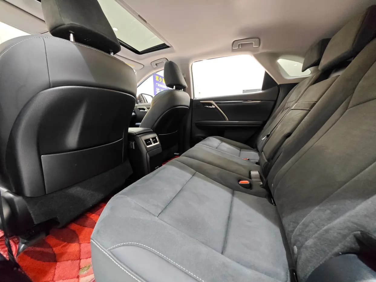 Lexus RX 2022 г. 88084 км. — фото 10