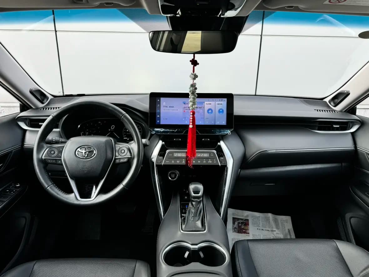 Toyota Venza 2024 г. 10072 км. — фото 13