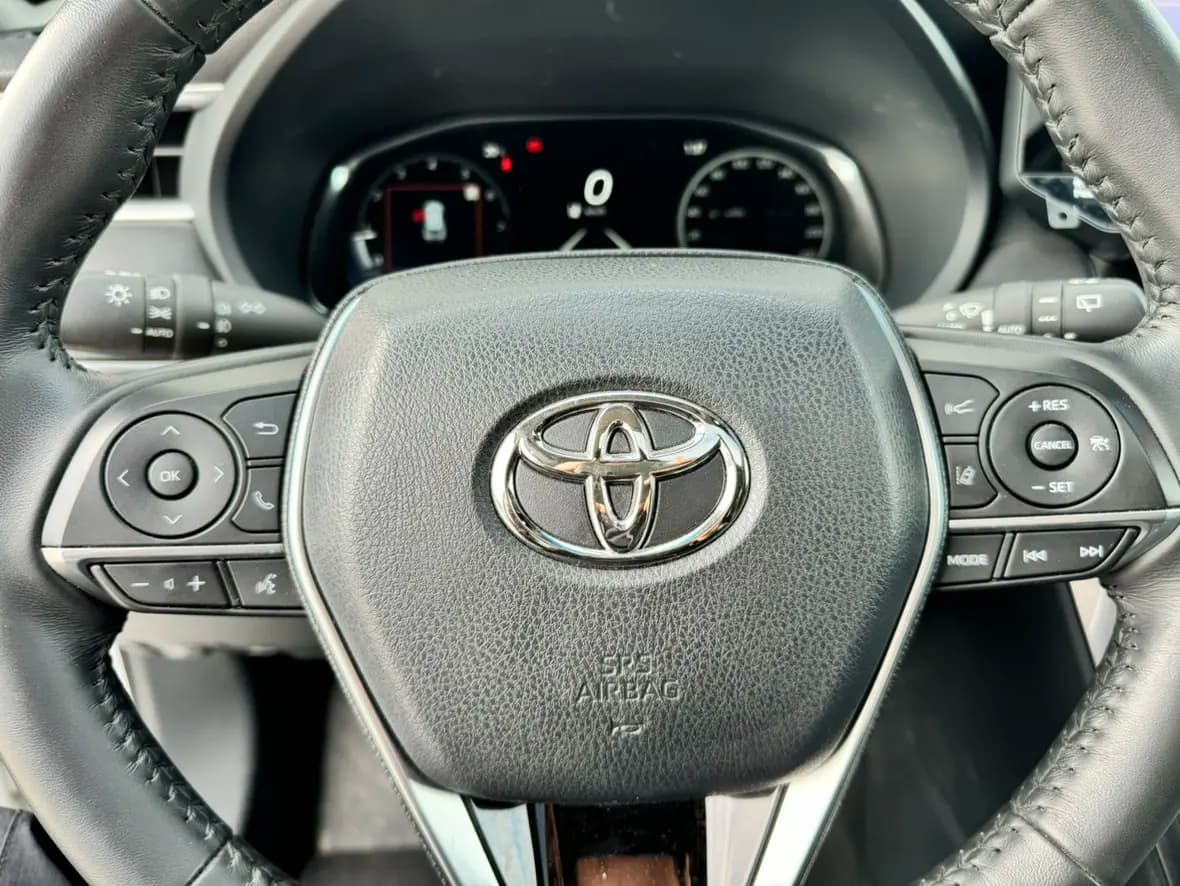 Toyota Venza 2024 г. 10072 км. — фото 15
