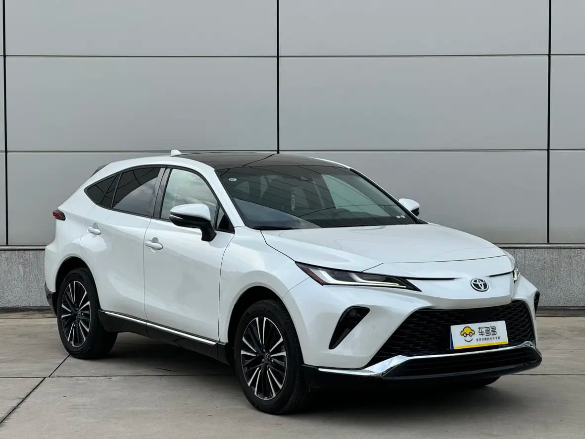 Toyota Venza 2024 г. 10072 км. — фото 3