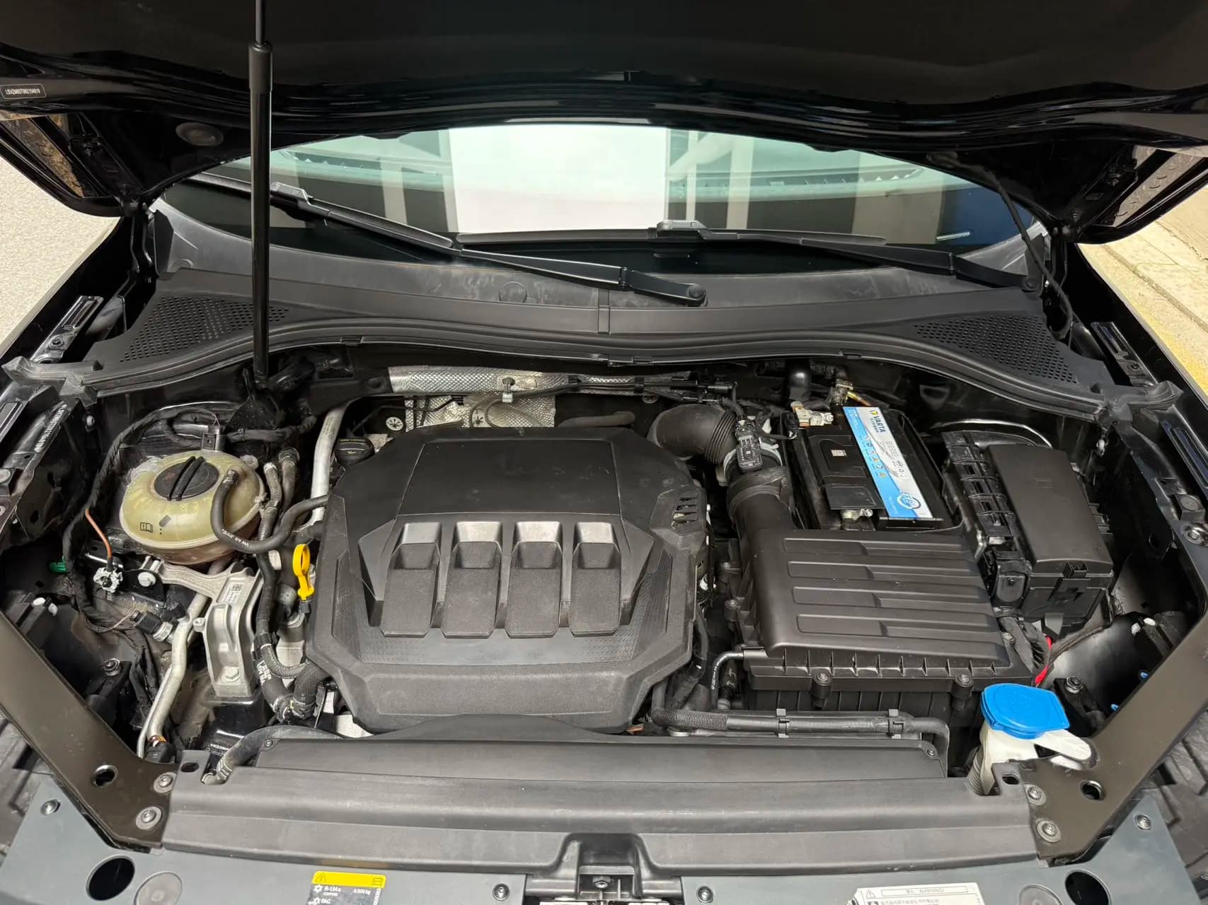 Volkswagen Tiguan L 2023 г. 45031 км. — фото 8