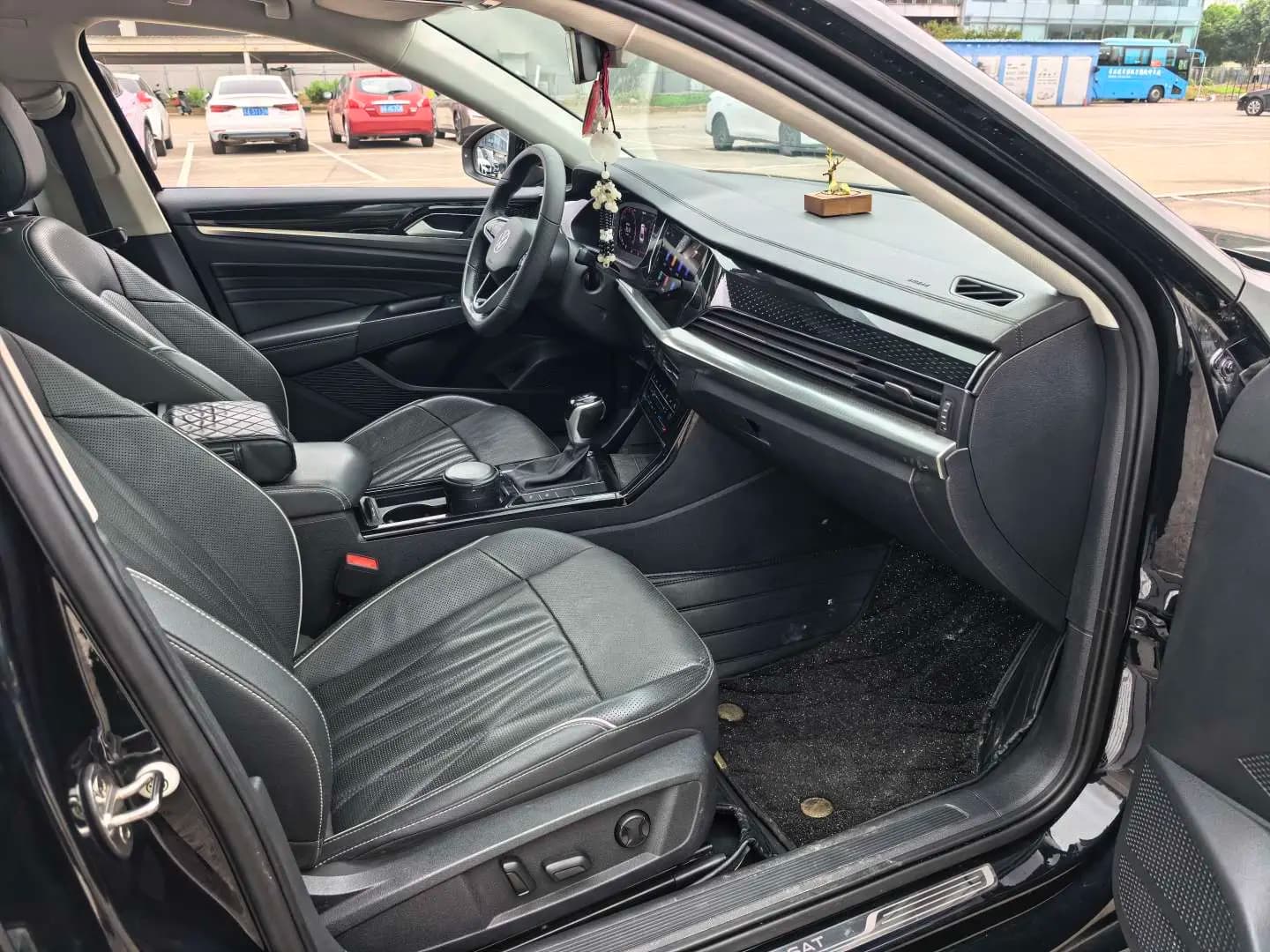 Volkswagen Passat 2022 г. 37144 км. — фото 9