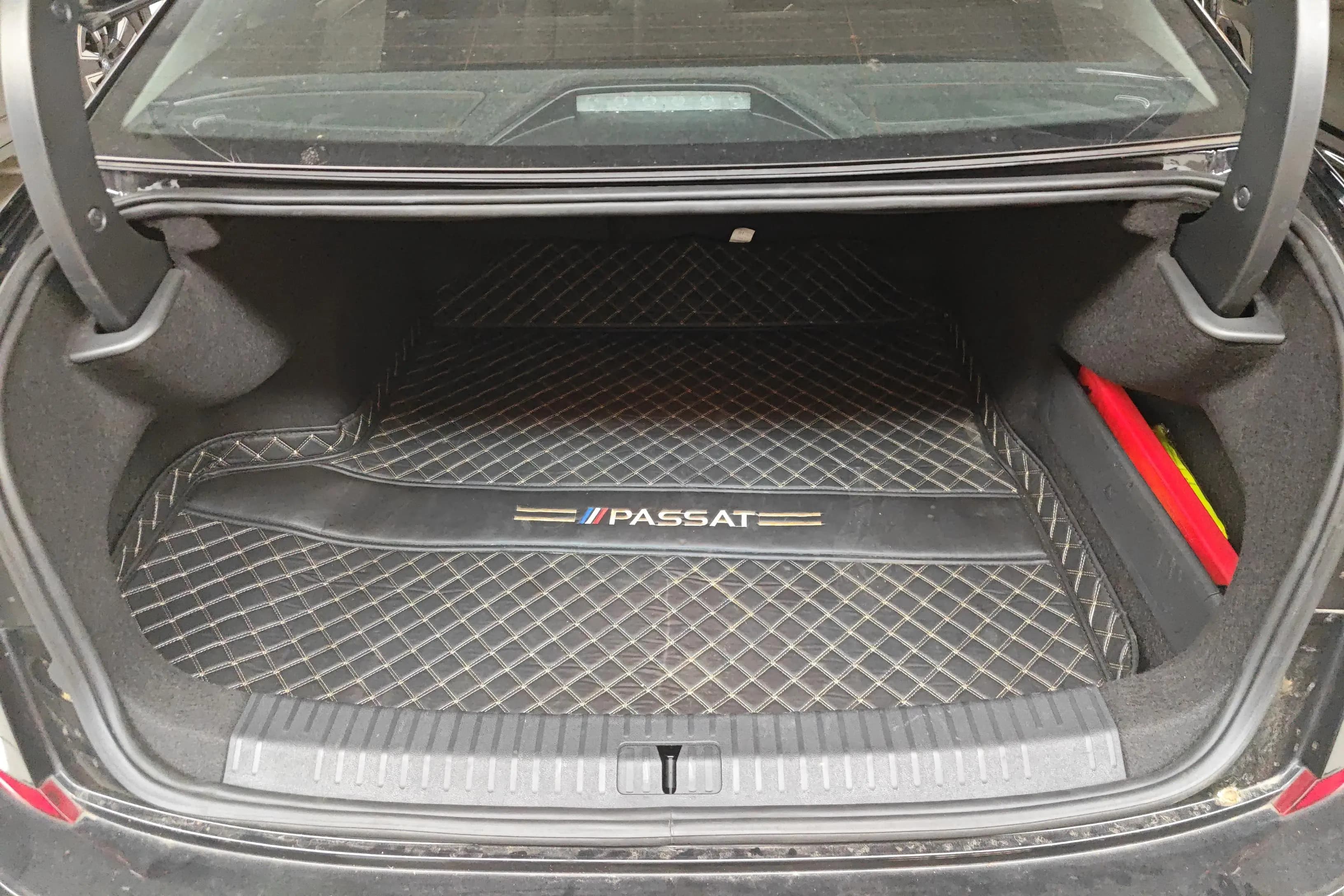Volkswagen Passat 2024 г. 36045 км. — фото 17