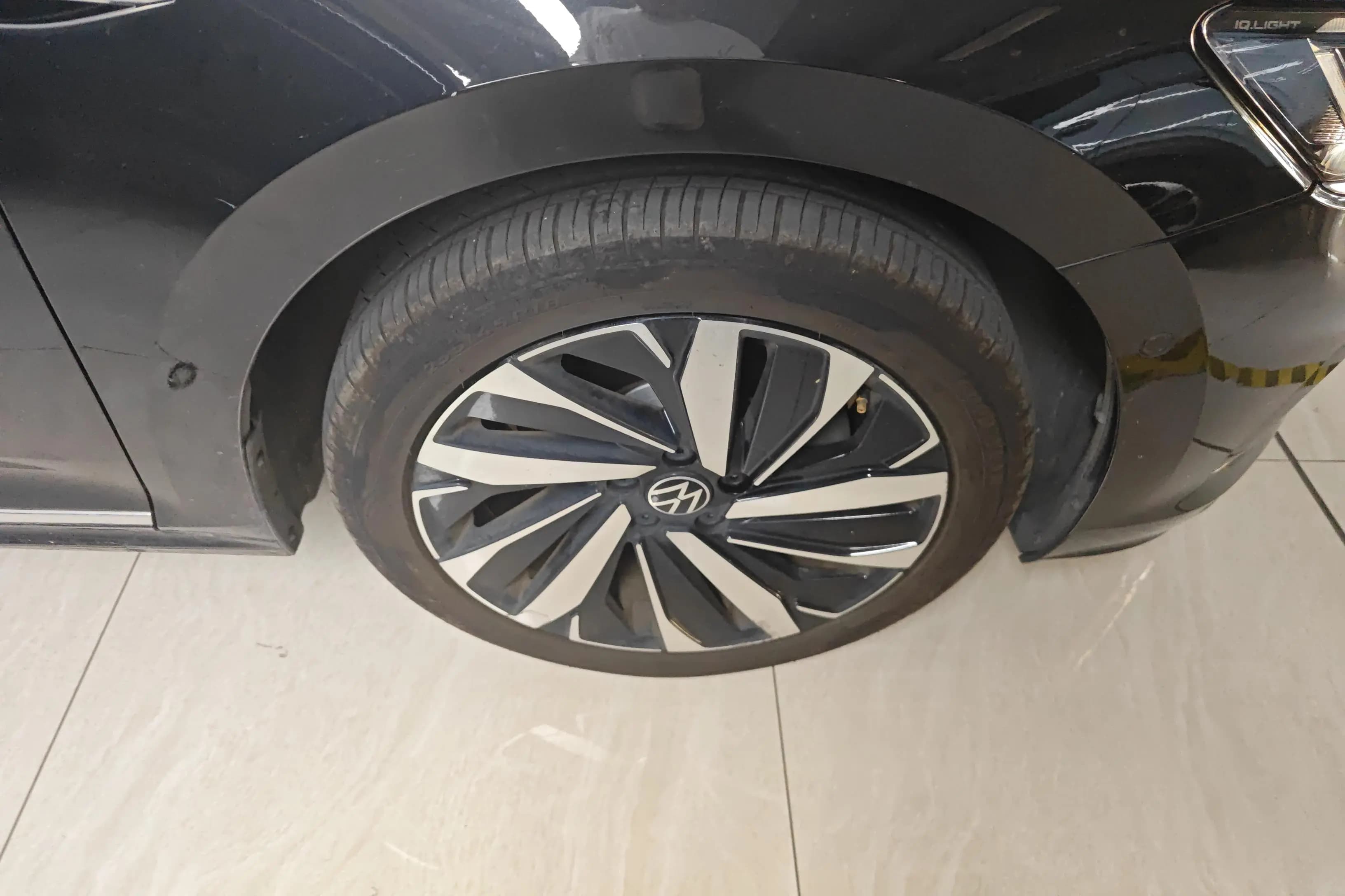 Volkswagen Passat 2024 г. 36045 км. — фото 7