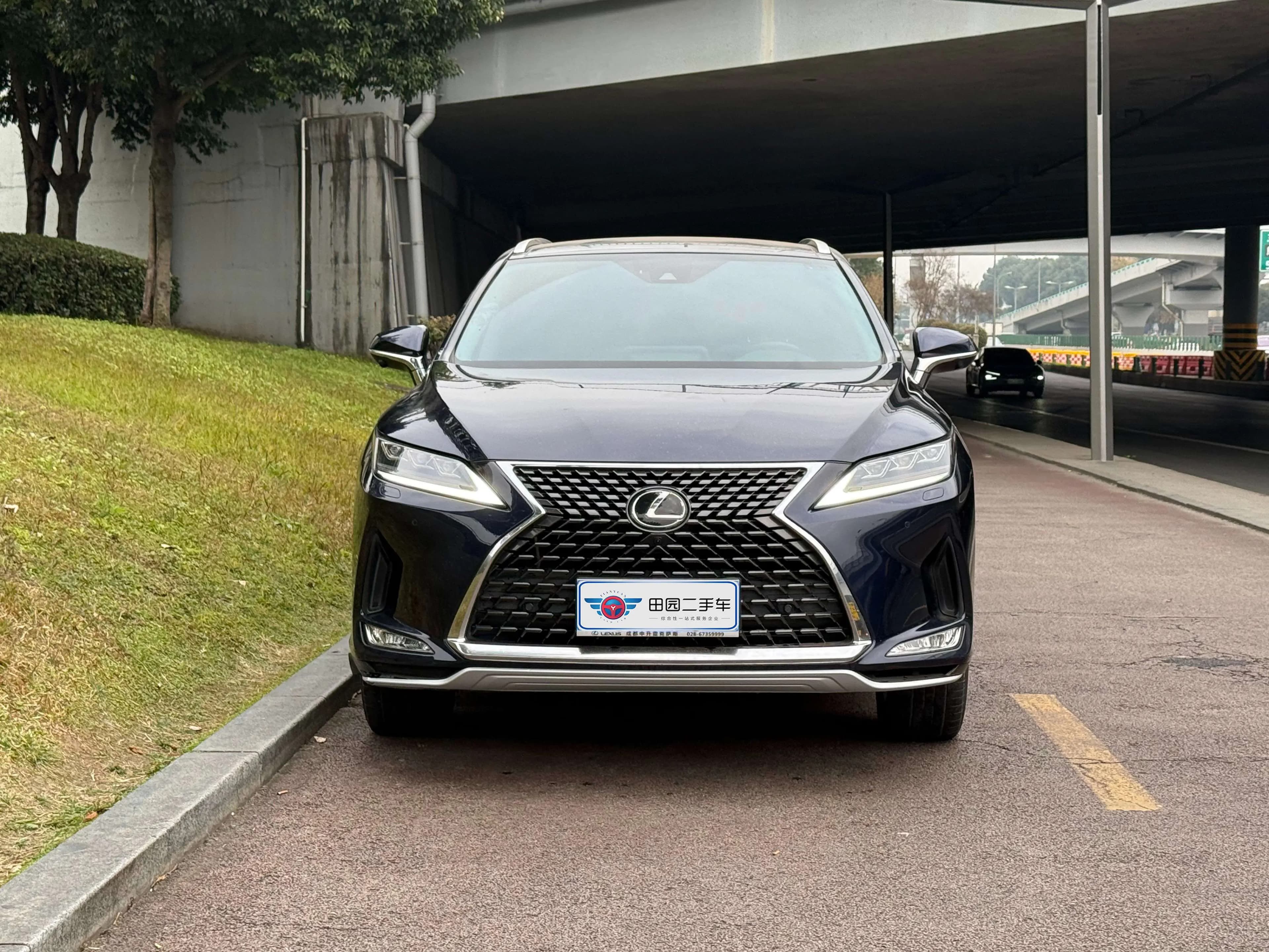 Lexus RX 2022 г. 42086 км. — фото 2