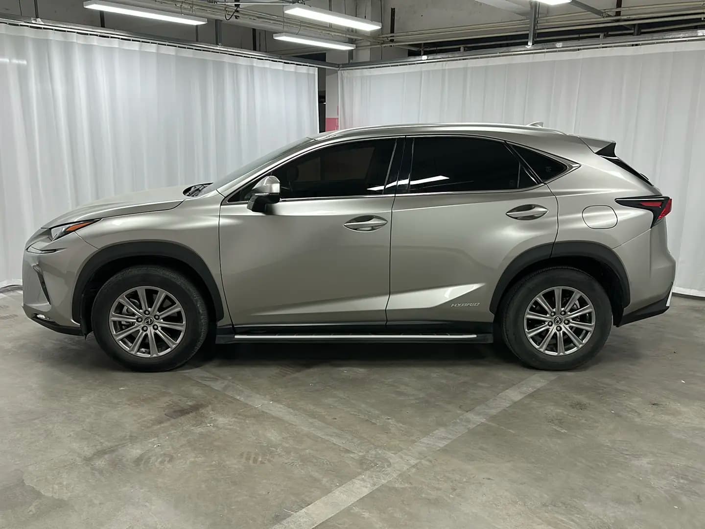 Lexus NX 2021 г. 75146 км. — фото 4