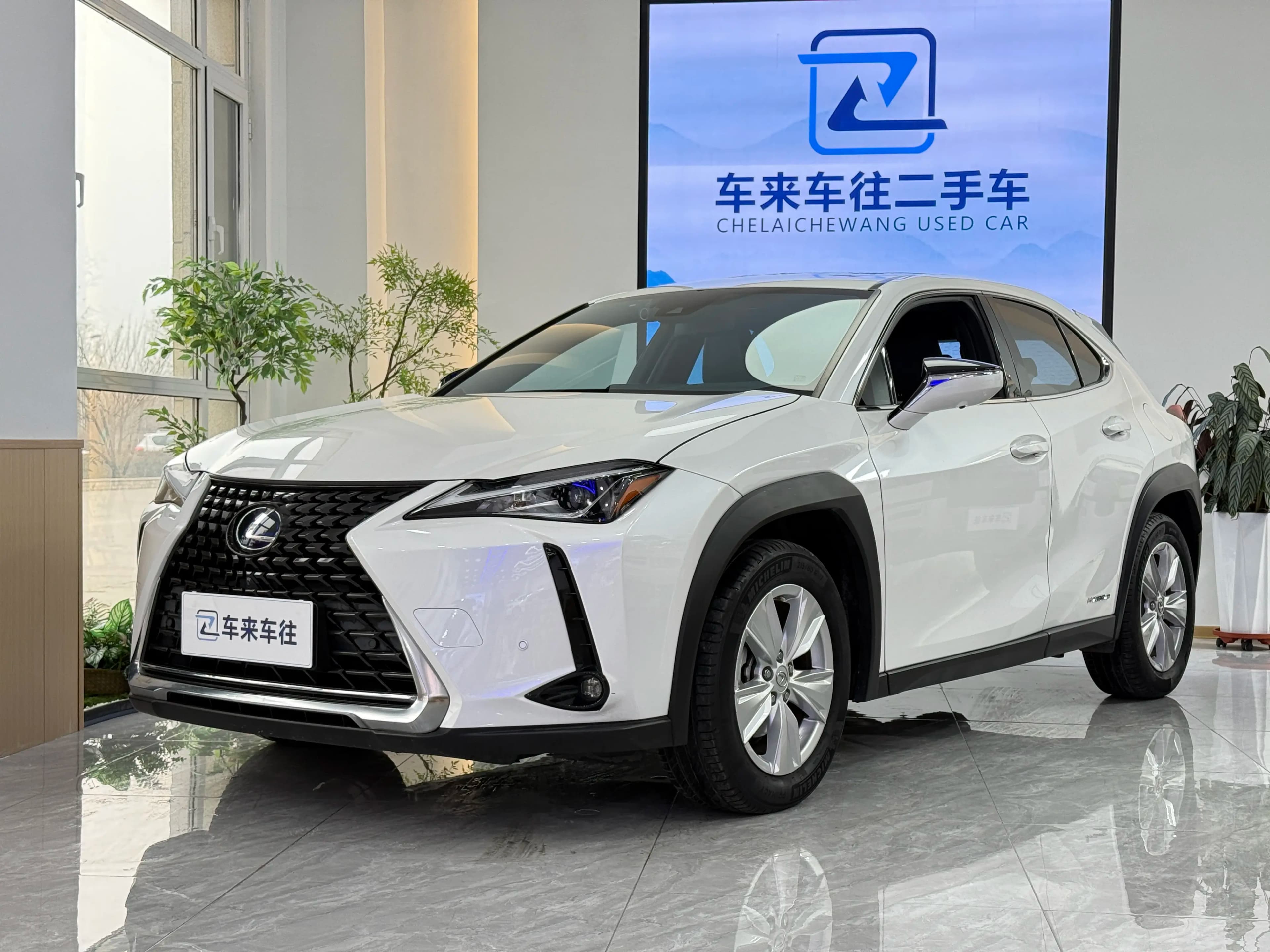 Lexus UX 2021 г. 40114 км.
