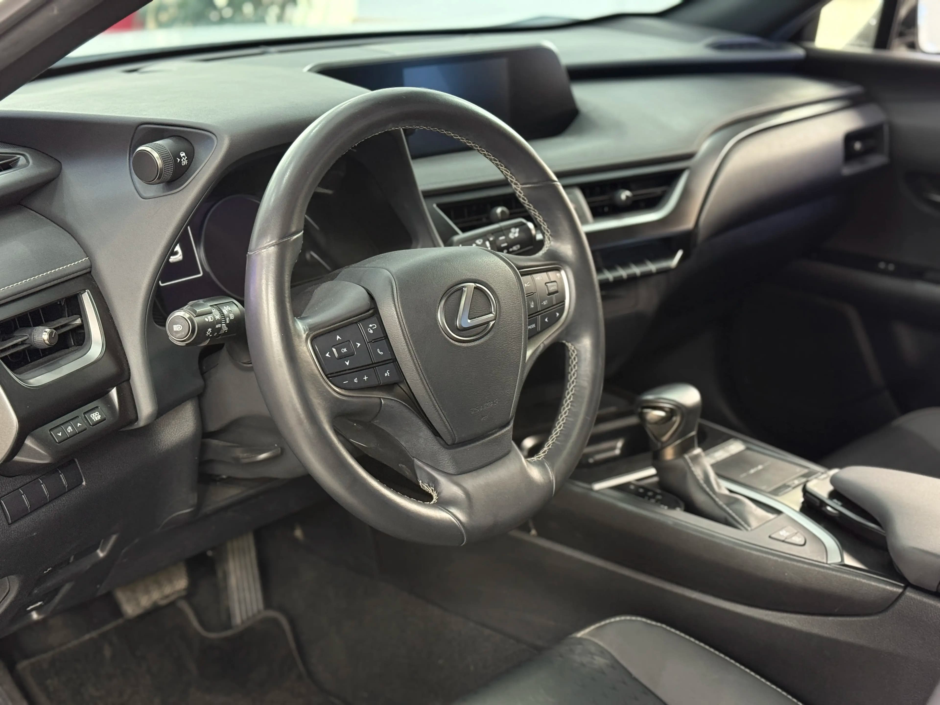 Lexus UX 2021 г. 40114 км. — фото 15
