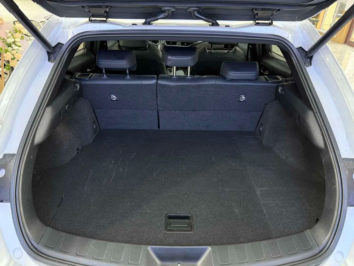 Lexus UX 2021 г. 40114 км. — фото 19