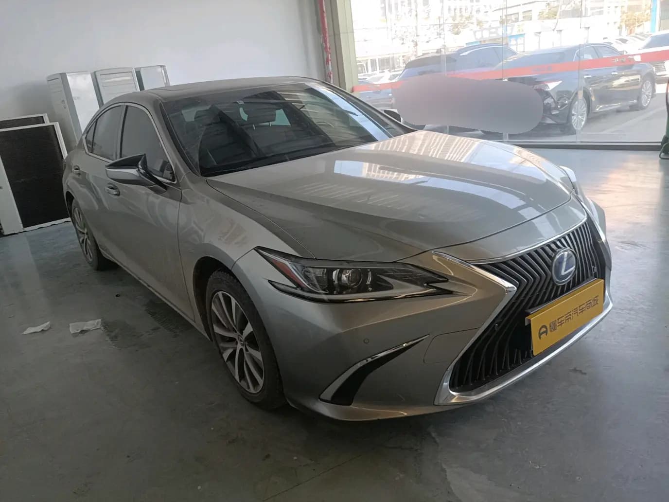 Lexus ES 2021 г. 57607 км. — фото 3