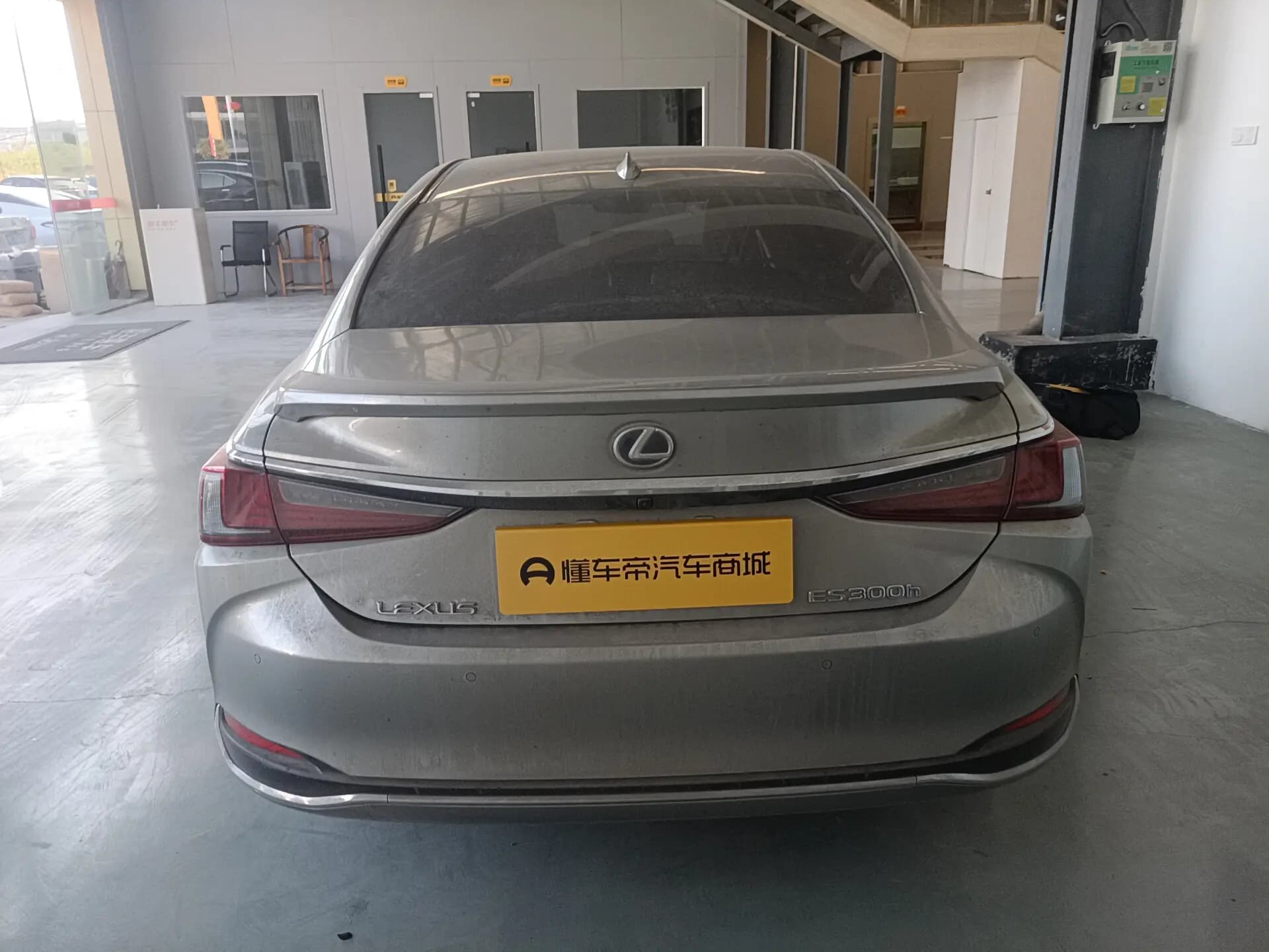Lexus ES 2021 г. 57607 км. — фото 5