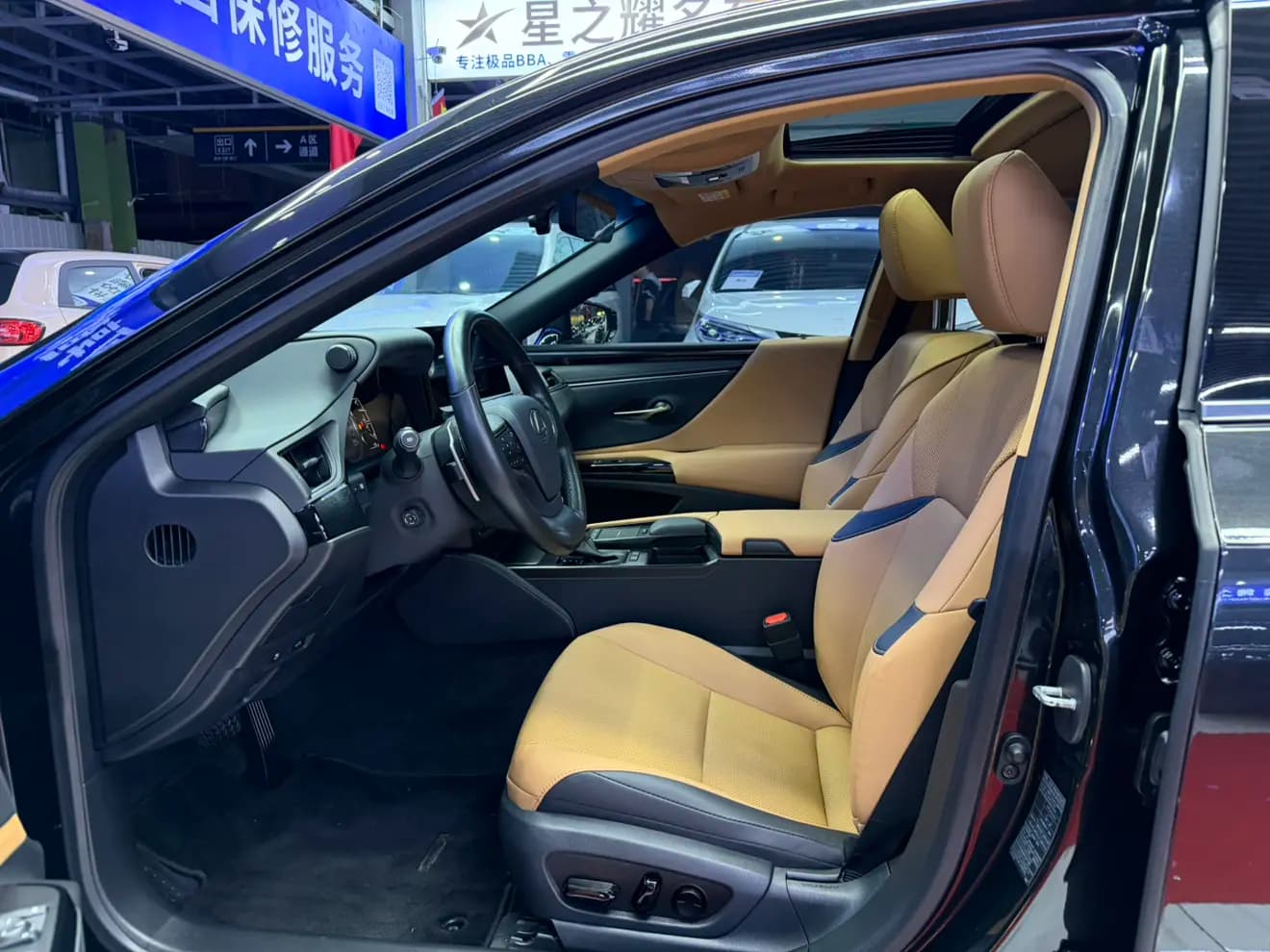 Lexus ES 2022 г. 36010 км. — фото 17