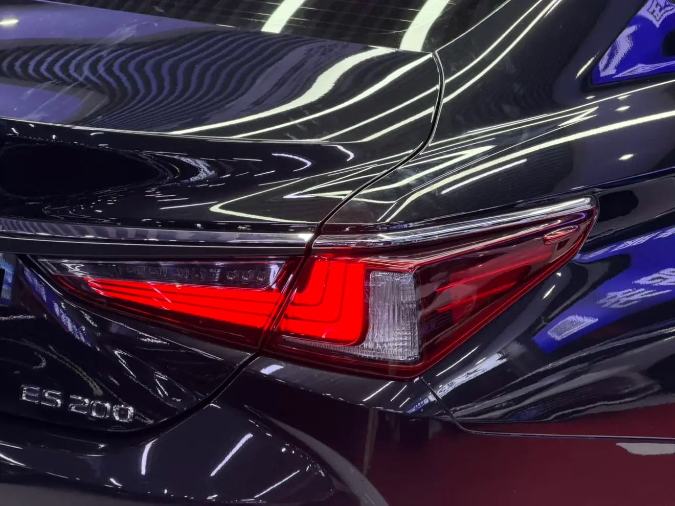 Lexus ES 2022 г. 36010 км. — фото 7