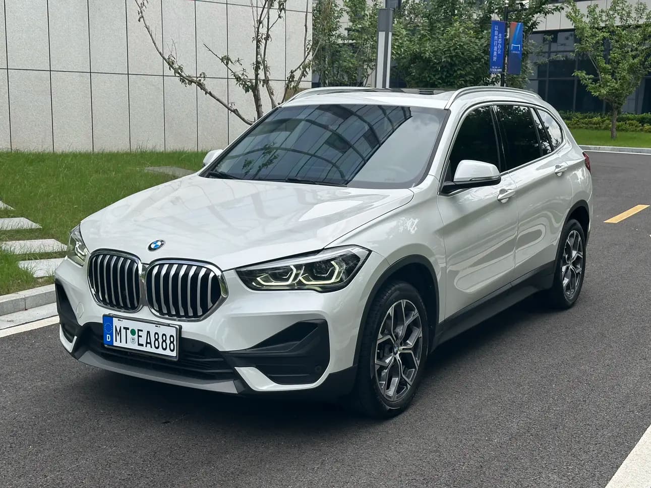 BMW X1 2022 г. 46028 км.