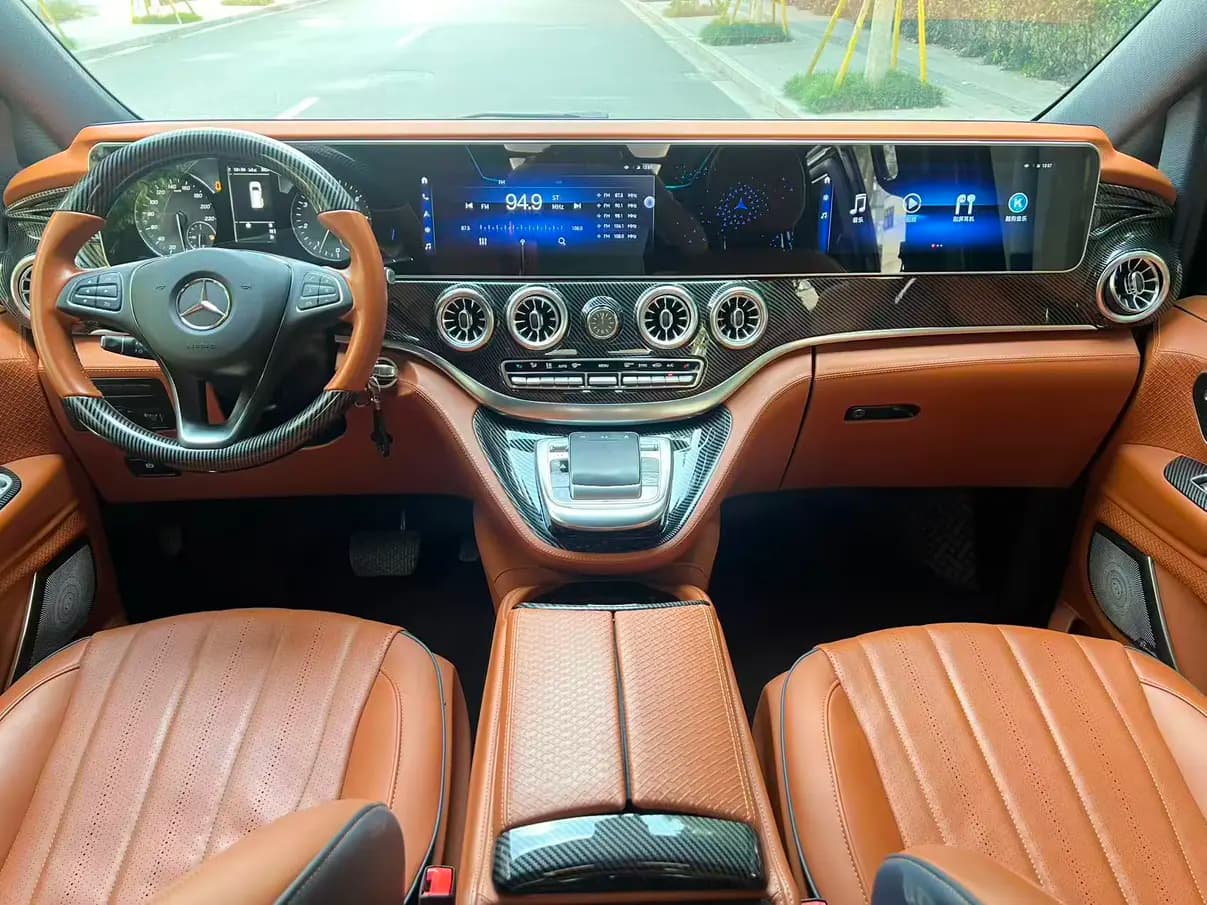 Mercedes-Benz Vito 2023 г. 37045 км. — фото 6
