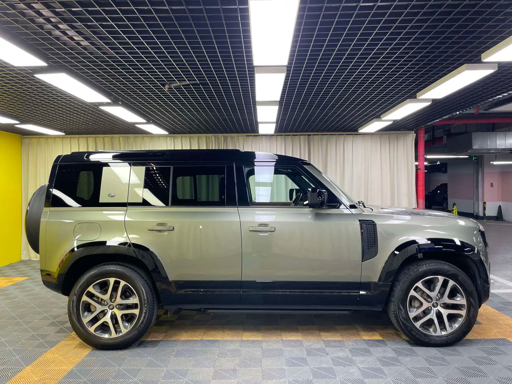 Land Rover Guard 2023 г. 10998 км. — фото 8