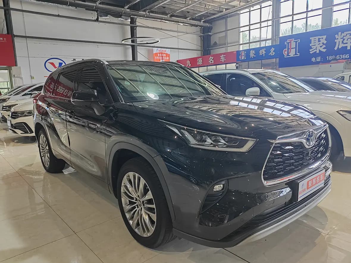 Toyota Highlander 2022 г. 28105 км. — фото 3