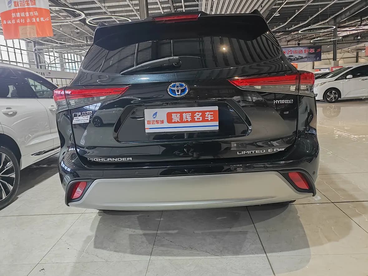 Toyota Highlander 2022 г. 28105 км. — фото 5