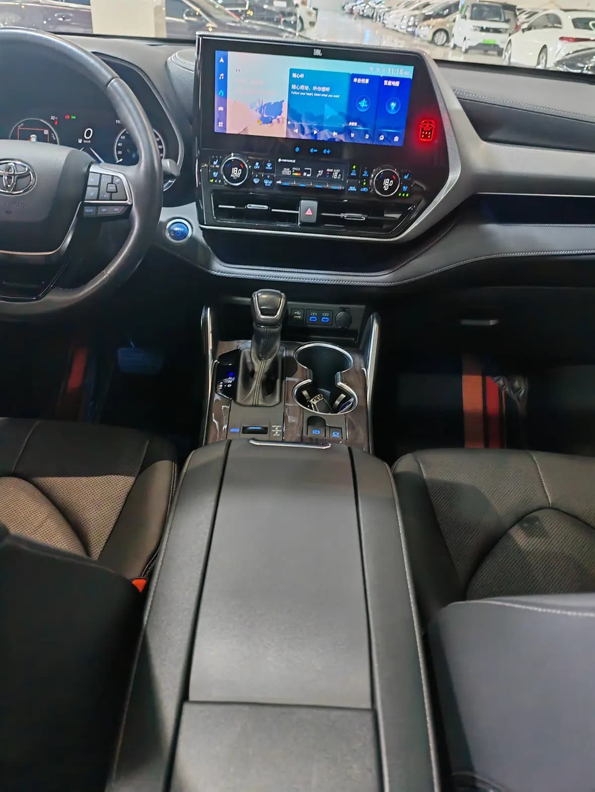 Toyota Highlander 2022 г. 28105 км. — фото 7