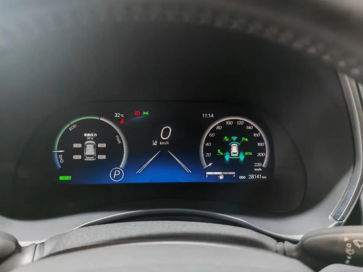 Toyota Highlander 2022 г. 28105 км. — фото 9
