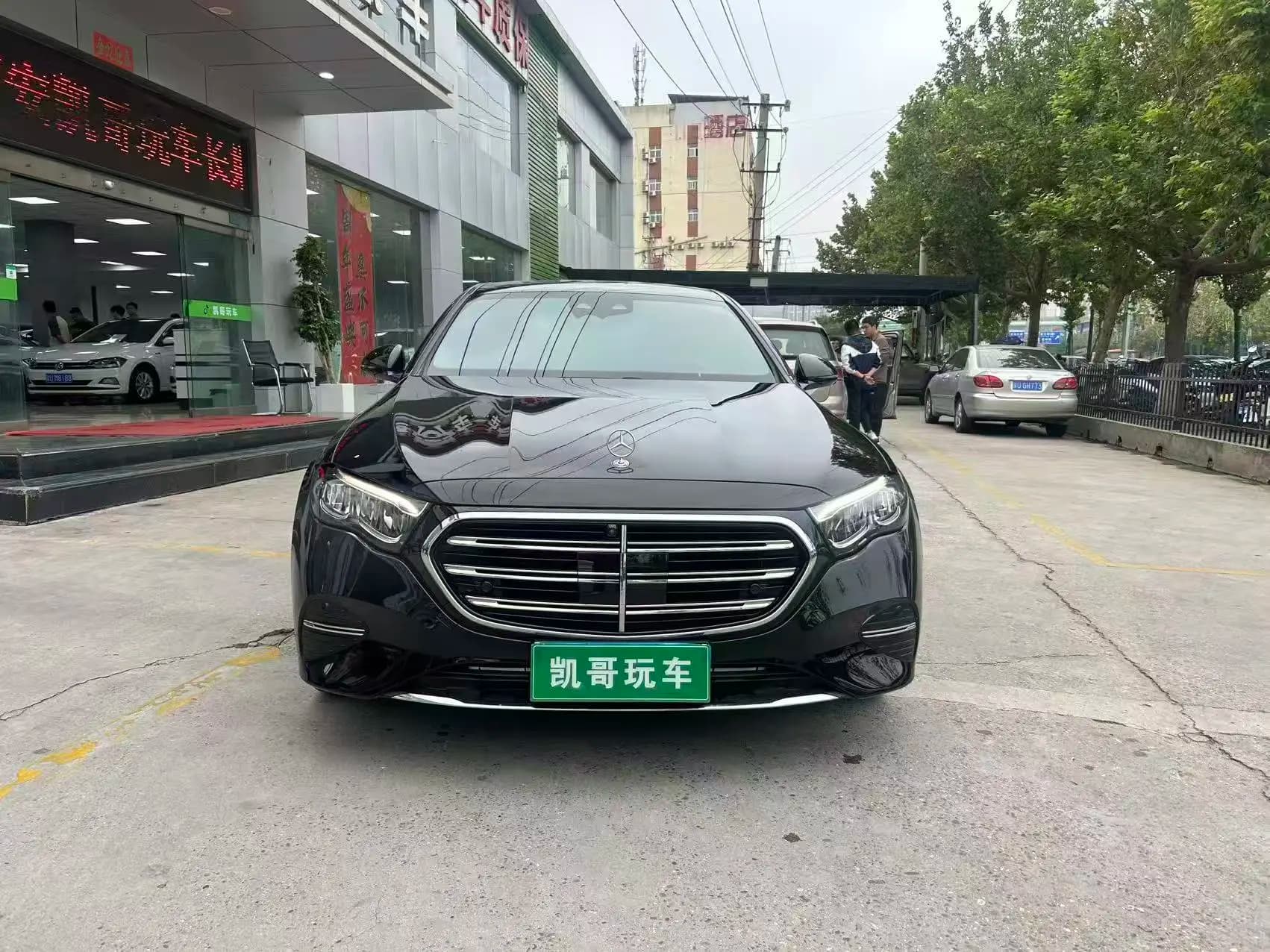 Mercedes-Benz E-Class 2025 г. 34057 км. — фото 2