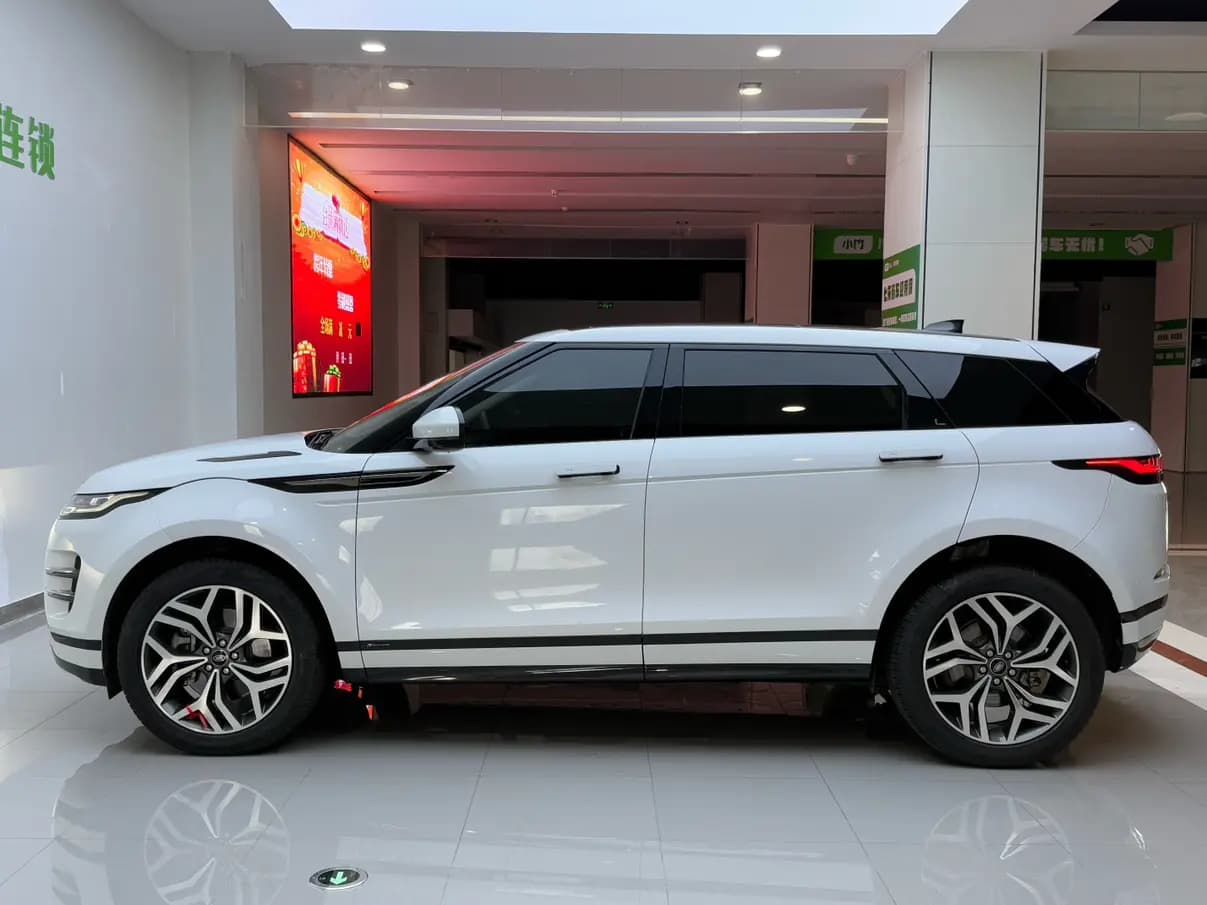 Land Rover Range Rover Evoque 2022 г. 25075 км. — фото 4