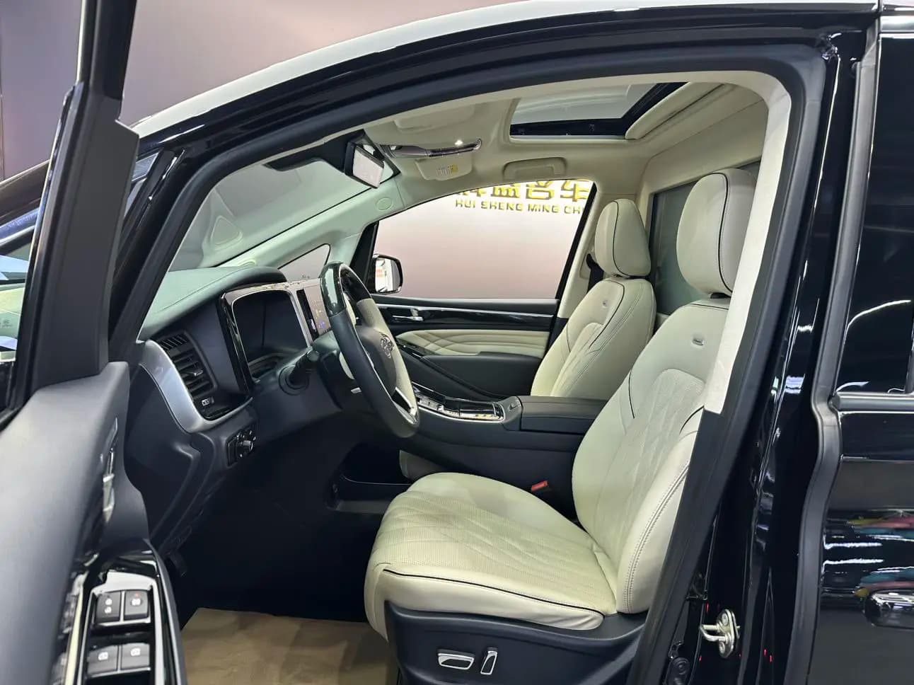 GAC Trumpchi M8 2022 г. 50062 км. — фото 12