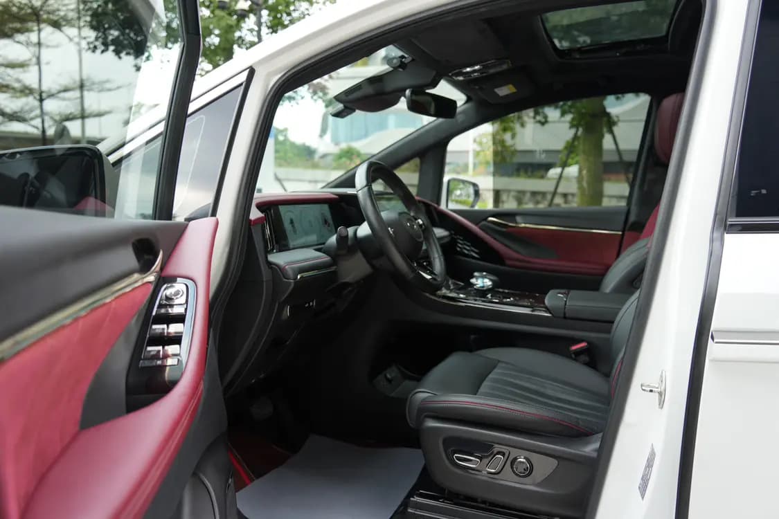 GAC Trumpchi M8 2023 г. 70000 км. — фото 9