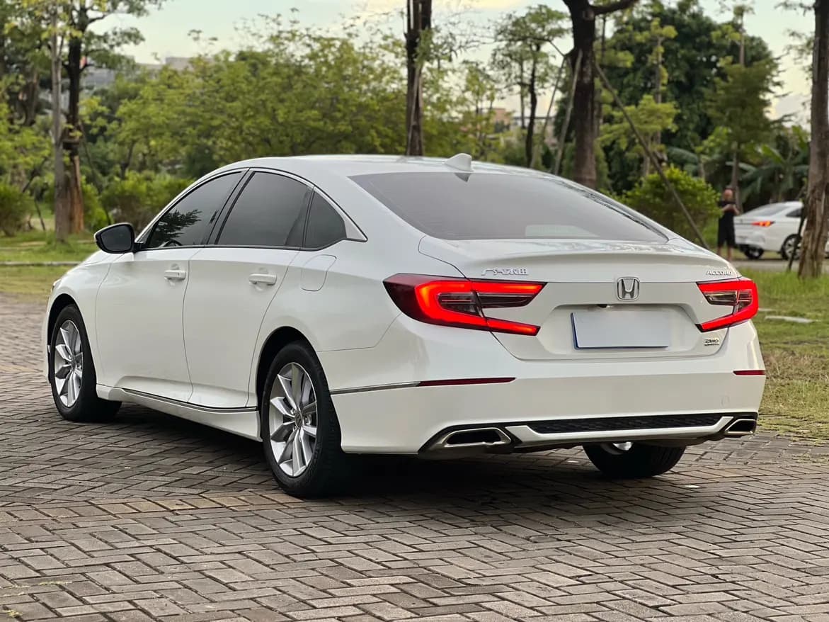 Honda Accord 2022 г. 19000 км. — фото 4