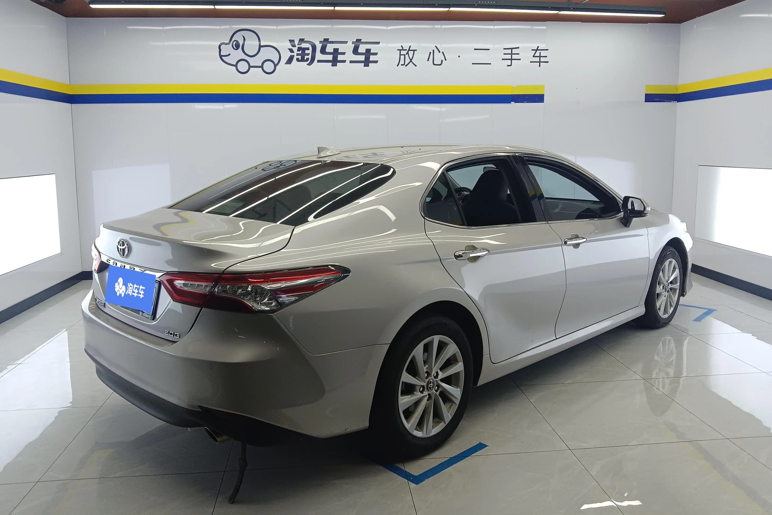 Toyota Camry 2021 г. 44823 км. — фото 3