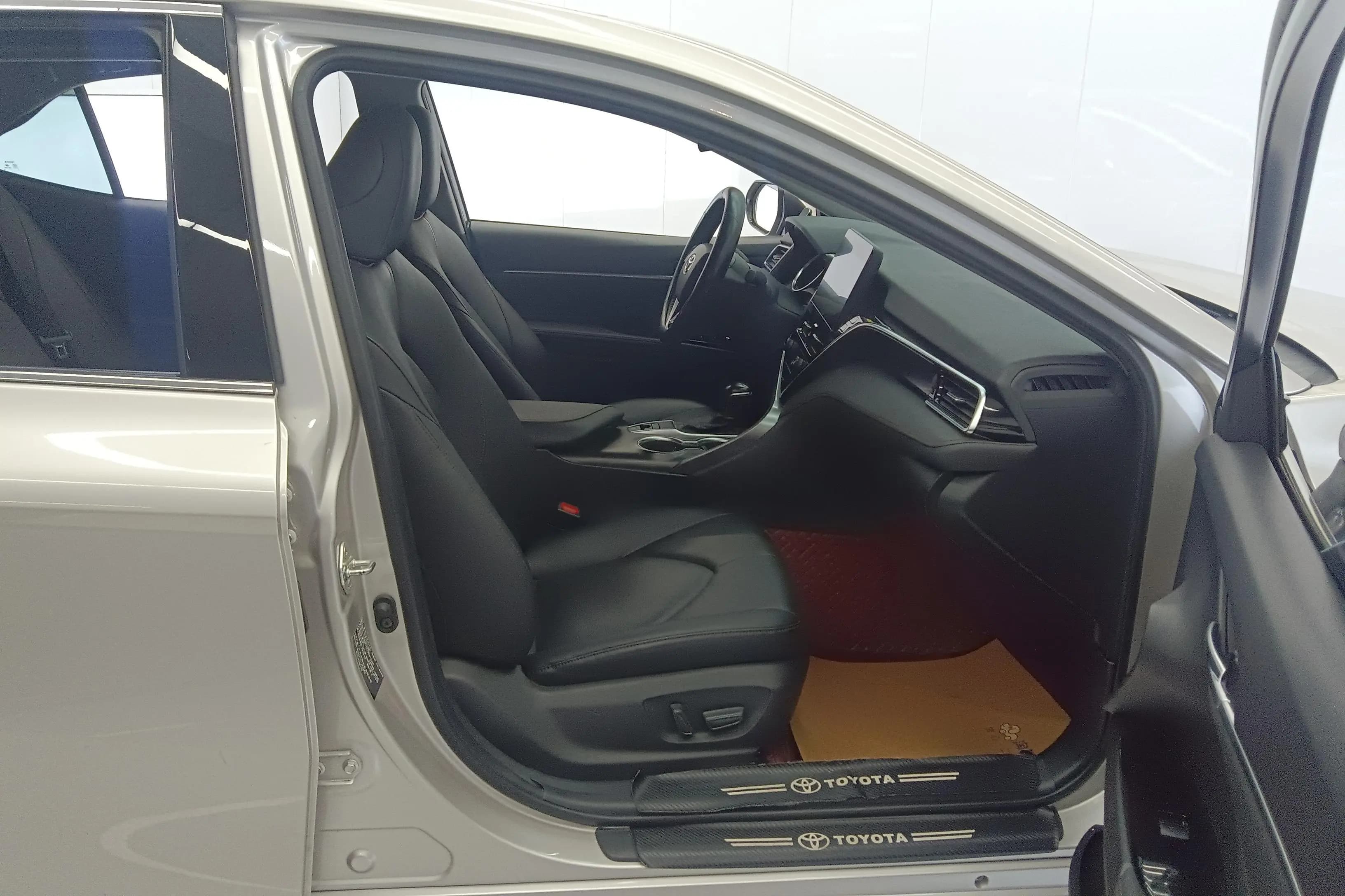 Toyota Camry 2021 г. 44823 км. — фото 9